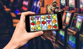 Philippines player browsing 6 apk game lobby on Android smartphone